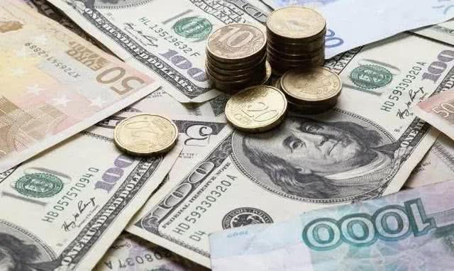 播放一下最近很火的惊雷视频,最近比较火的惊雷