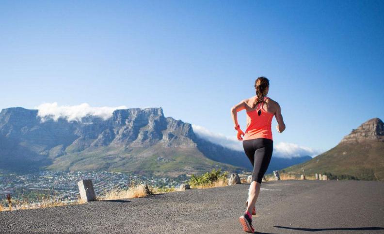 跑步锻炼多长时间能跑马拉松,关注这6点养成正确的跑步姿势