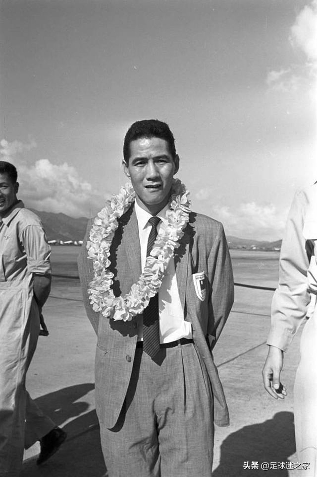 历史上被称为球王的人,被球迷们称为球王的是哪位球星