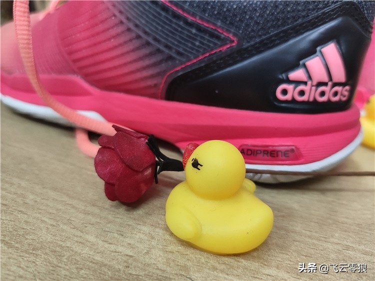 中羽飞云零狼手感,中羽在线飞云零狼球拍