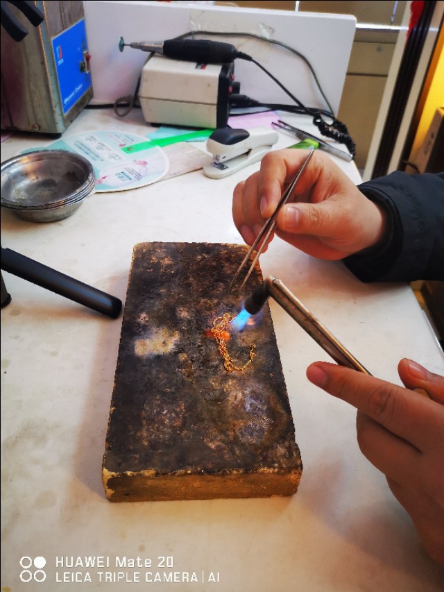 珠宝工匠老张全集,珠宝工匠老张维修视频