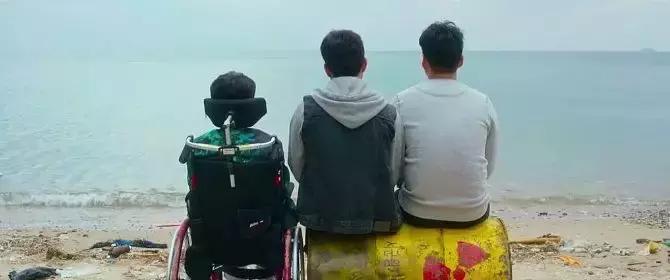 这部韩国性喜剧，笑过之后是悲凉