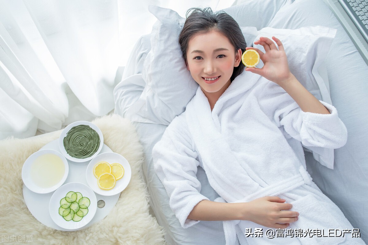女朋友亲了别人一口还能要吗,女朋友以前跟别人亲过嘴怎么办