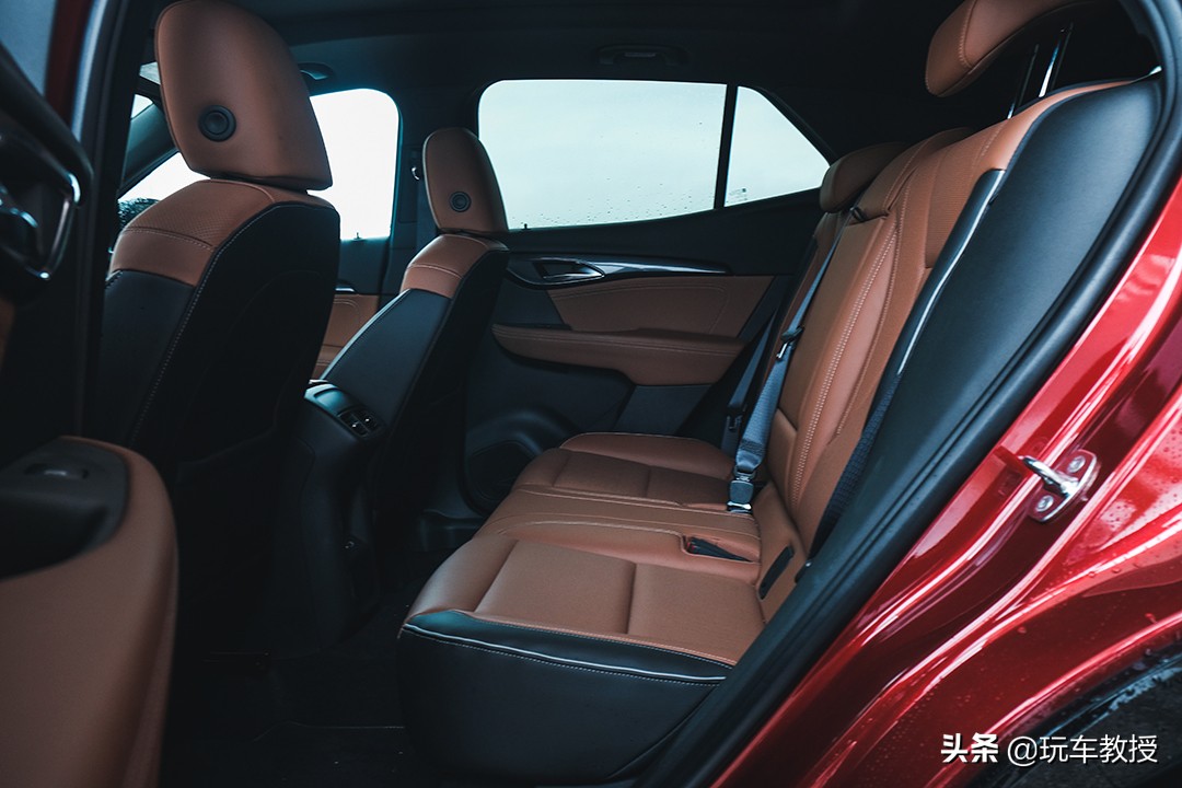 试驾全新别克昂科威s,别克新昂科威内饰功能