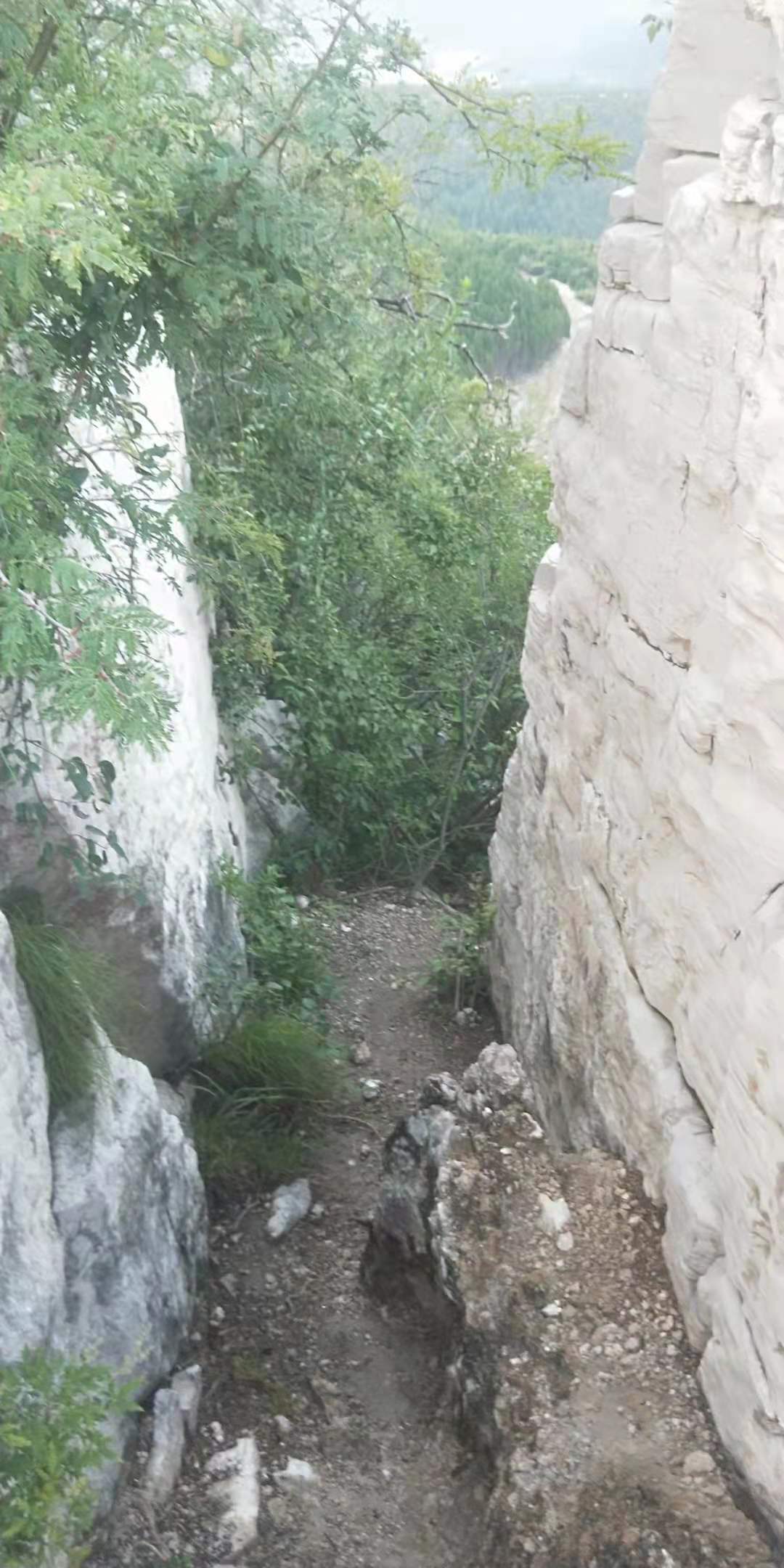 济南白云山好爬吗,济南龙洞白云山旅游攻略