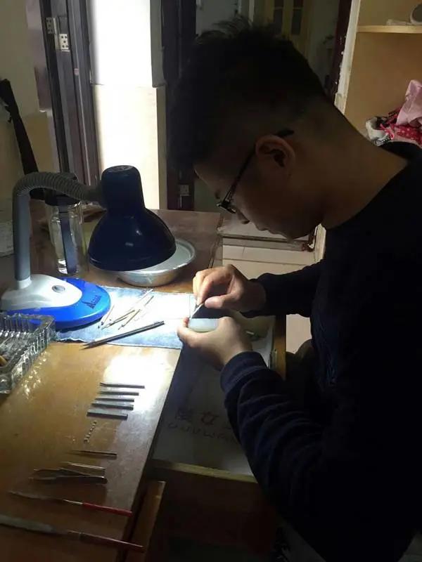 玉雕的手工打磨和抛光,玉雕工艺解析