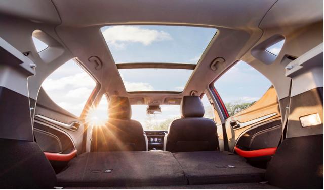 名爵zs潮流互联网suv7.38万起,全款一万左右12年名爵suv自动挡