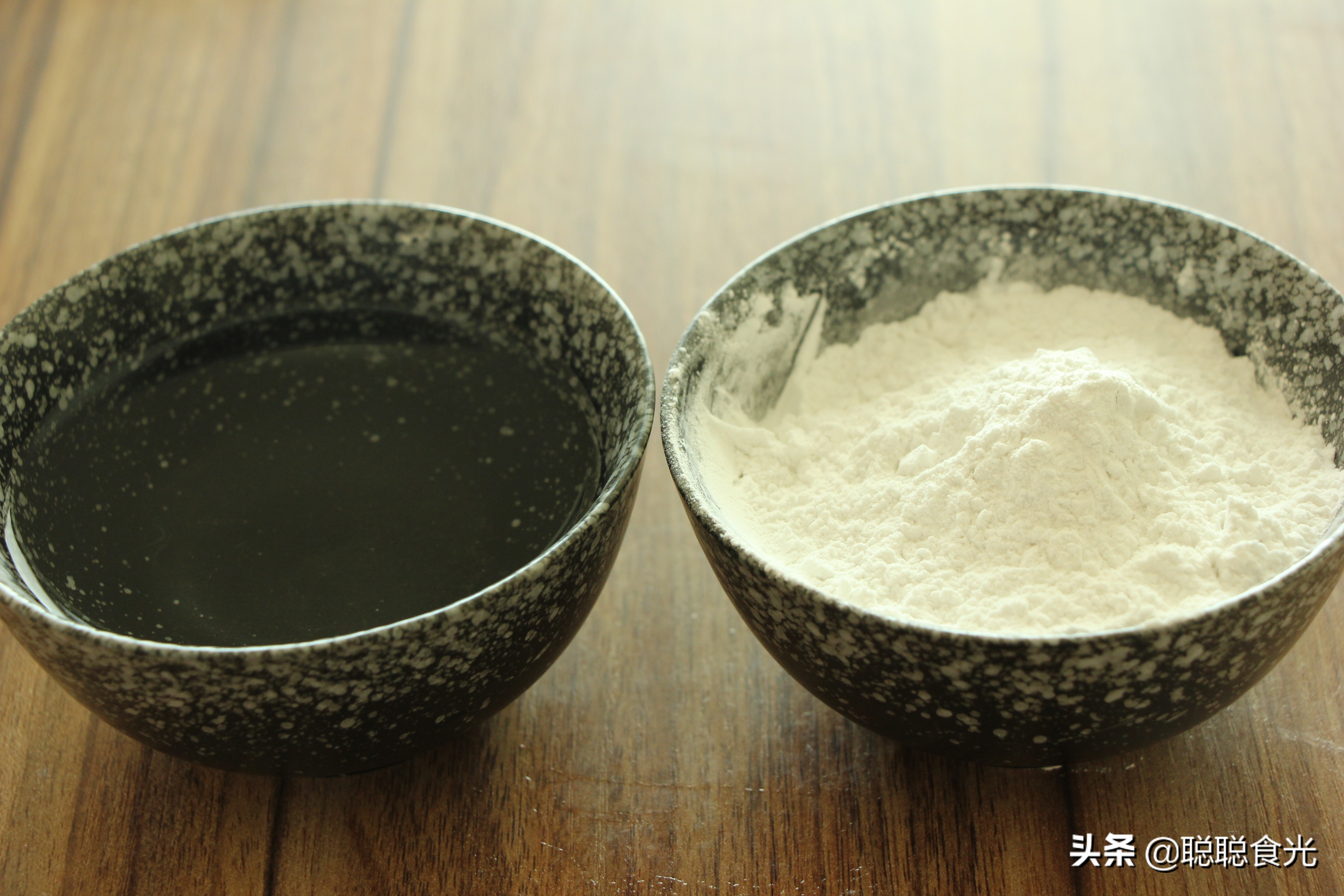 自制东北大拉皮正宗的做法,用淀粉做东北大拉皮的制作视频