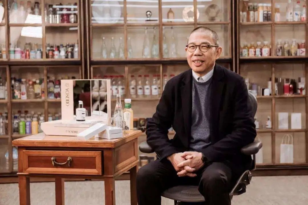 农夫山泉钟睒睒创业经历,靠贩卖时间成为世界首富