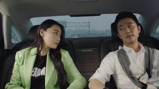 22岁当足球宝贝，一路被群嘲，33岁的她演配角美过主角