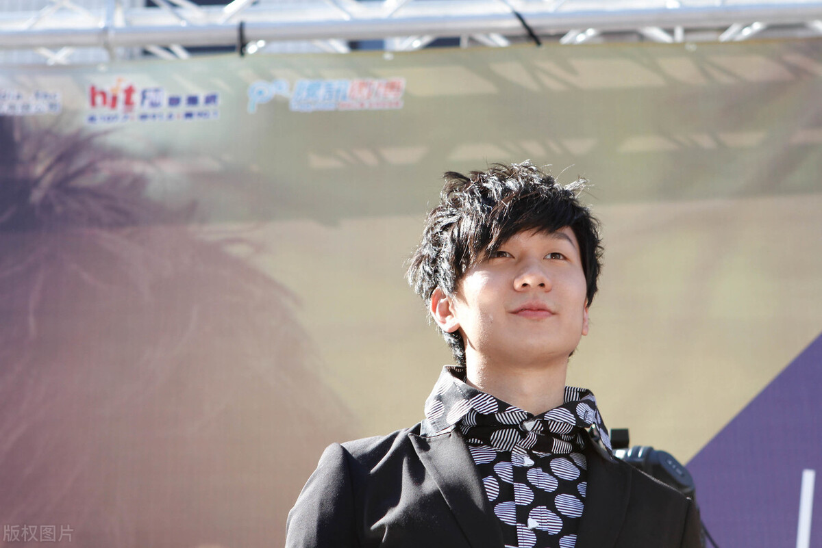 唱歌技巧颤音练习方法,唱歌颤音的技巧和训练方法