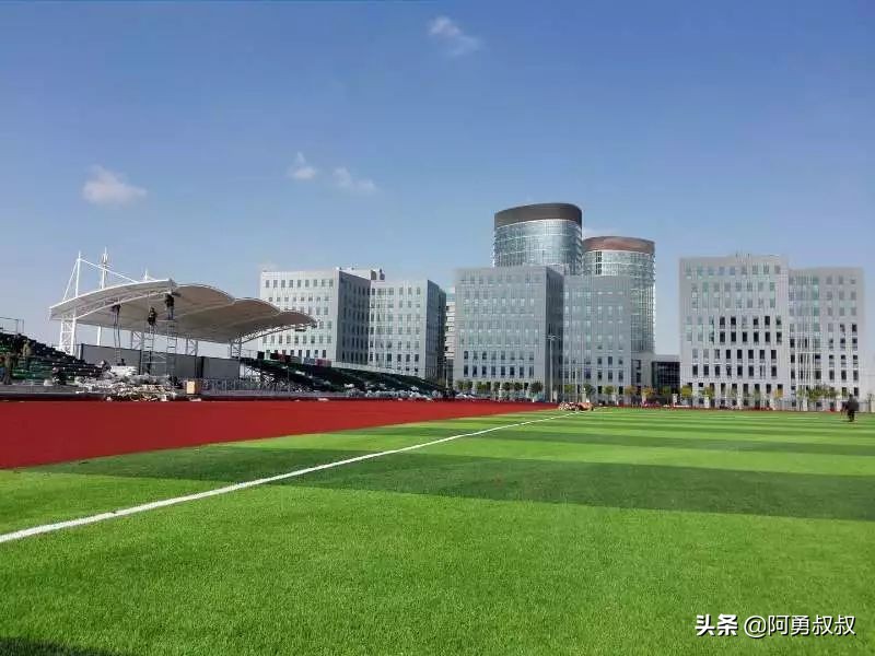 乌鲁木齐市第一职业高级中学,乌鲁木齐市第一中学官网