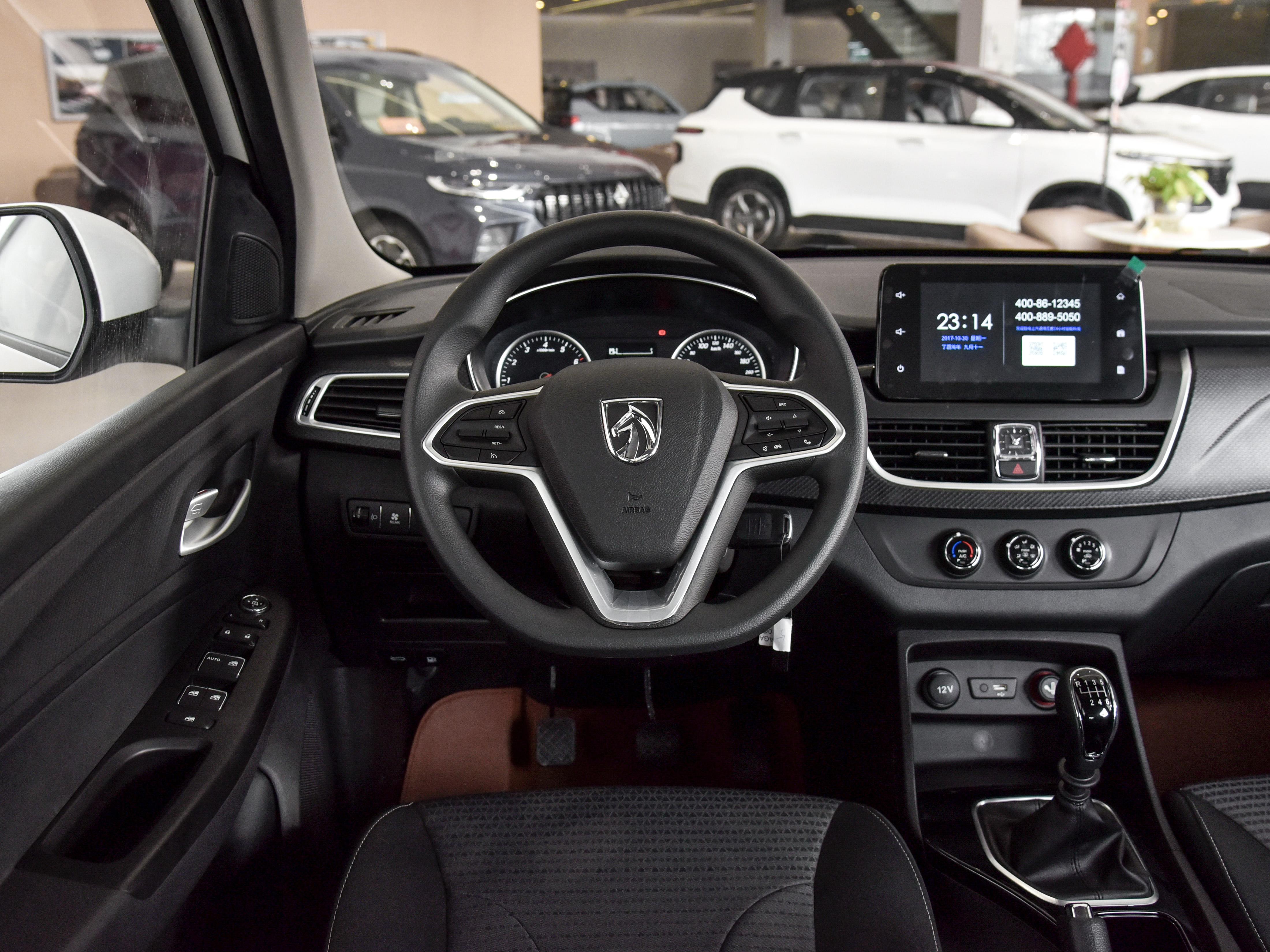 7座mpv油耗最低的是哪一款,宝骏730自动1.5t油耗多少钱一公里