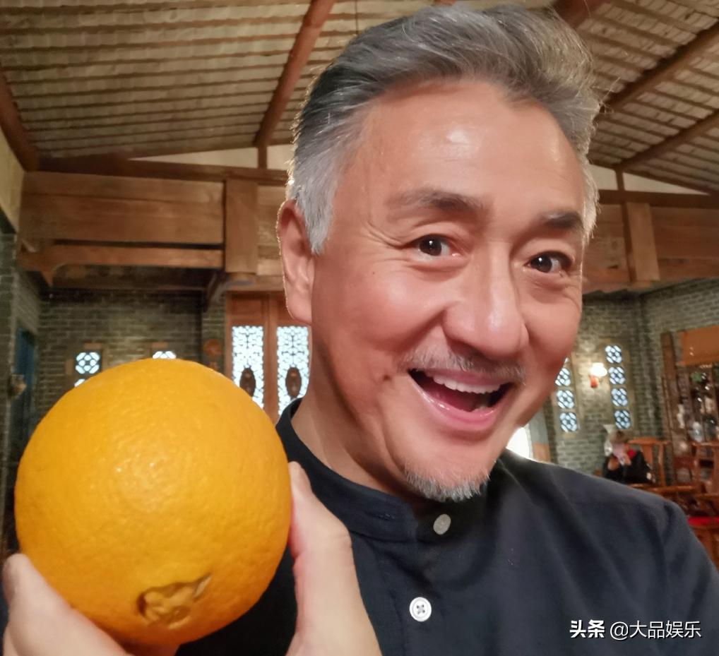 tvb前当家小生近况曝光,新加坡出道的中国艺人