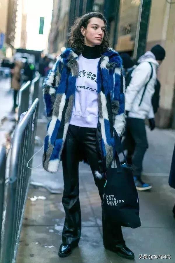 卫衣里面穿高领打底衫,高领卫衣加绒的穿搭