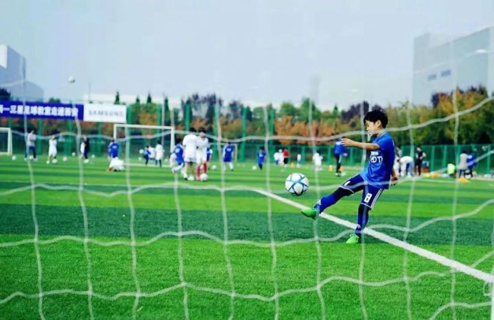 涓夋槦瓒崇悆,涓夋槦灏忓鏍″洯瓒崇悆