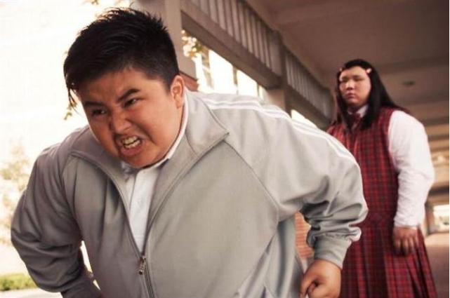 活久见熊猫竟然也能这么潮酷了,周星驰成龙一步步变老的视频