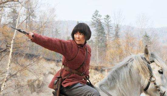 《*党**的女儿》陶万荣：*向前徐**称她假小子，毛主席叫她黄毛丫头