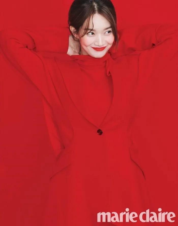她被称韩国硬照女王，手握时尚圈顶级资源！网友：姐姐我可以