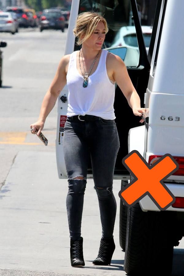 潮酷直筒牛仔裤怎么搭配,秋冬季节破洞牛仔裤怎么搭配