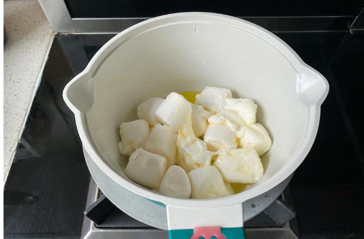 近期爆火的网红零食奶枣,网红零食奶枣独立包装