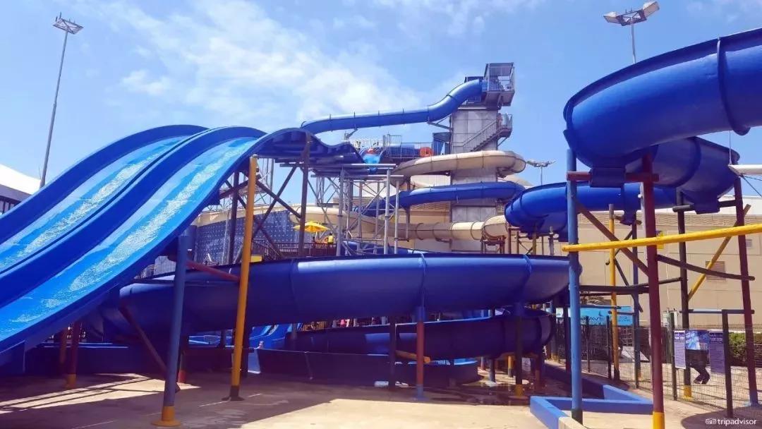 购物中心跑步,在购物广场里跑酷