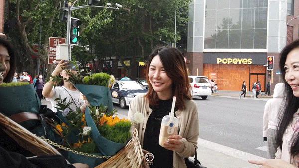 今天的魔都人，都是“花仙子”