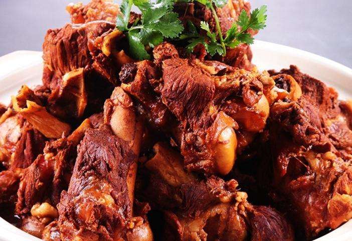 正宗东北酱骨头做法视频,最火的酱骨头正宗做法