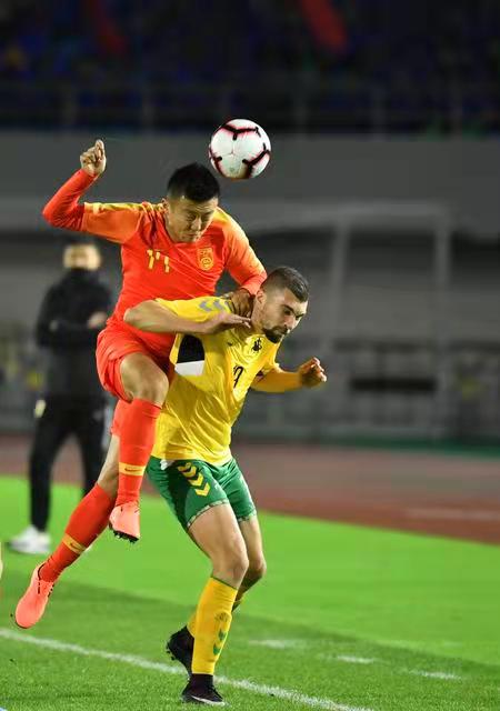 远去了鼓角争鸣,远去了刀光剑影黯淡了鼓角争鸣