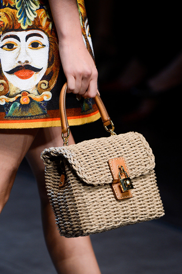 藤编包哪个颜色好看,藤编包最新款