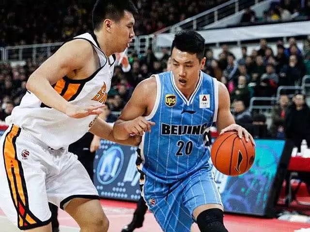 运球不好但上篮很强的球星,运球不如高中生的nba球员