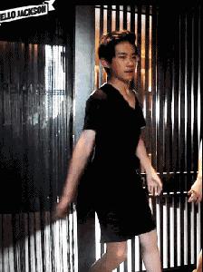 易烊千玺由国民弟弟变成实力艺人,易烊千玺真实家境到底如何