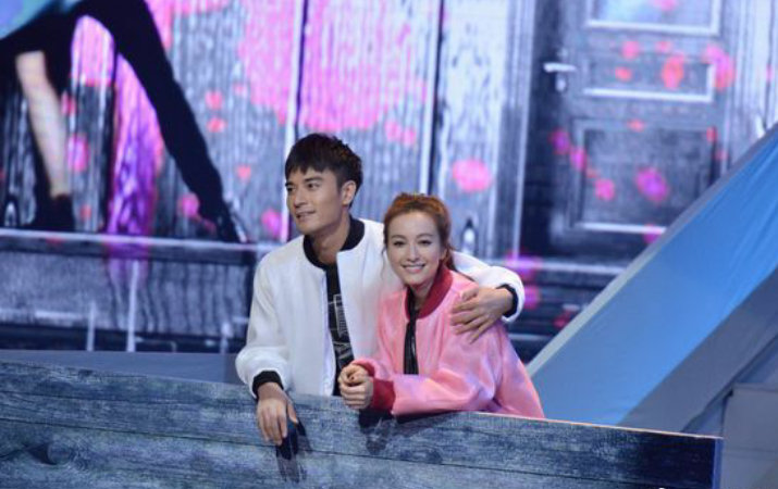 吴昕官宣了吗,吴昕微博晒牵手照疑似公开恋情