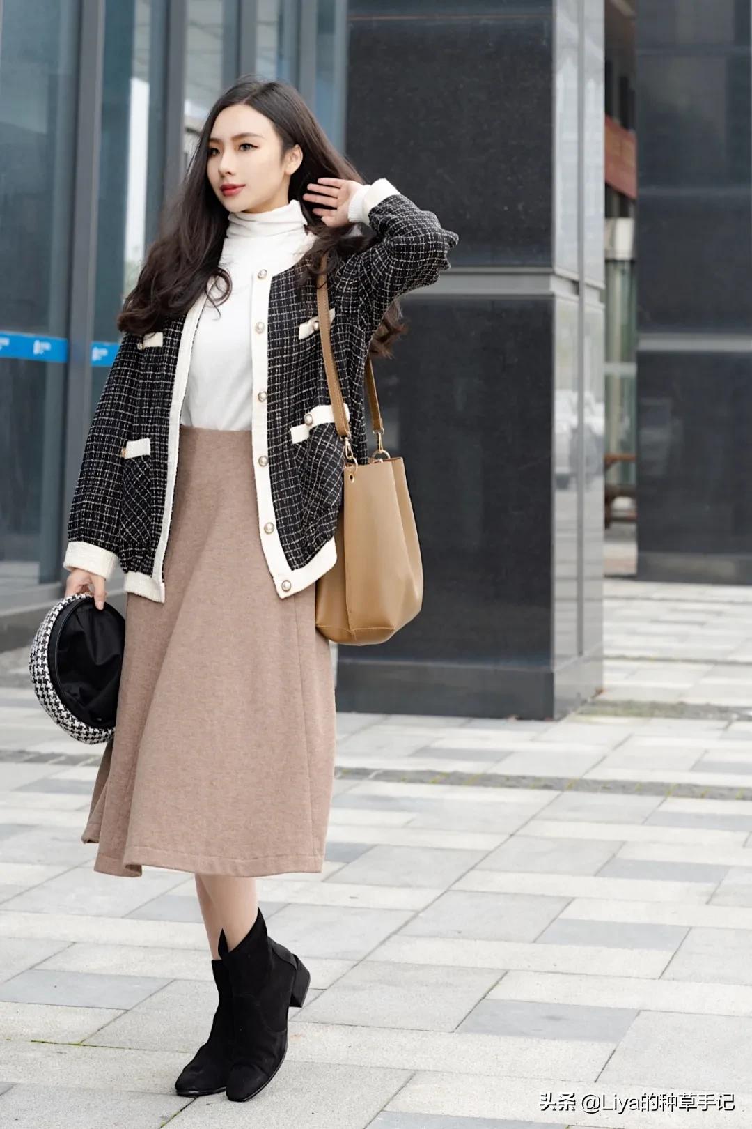 短靴毛衣时髦又气质,短靴温柔小粗跟