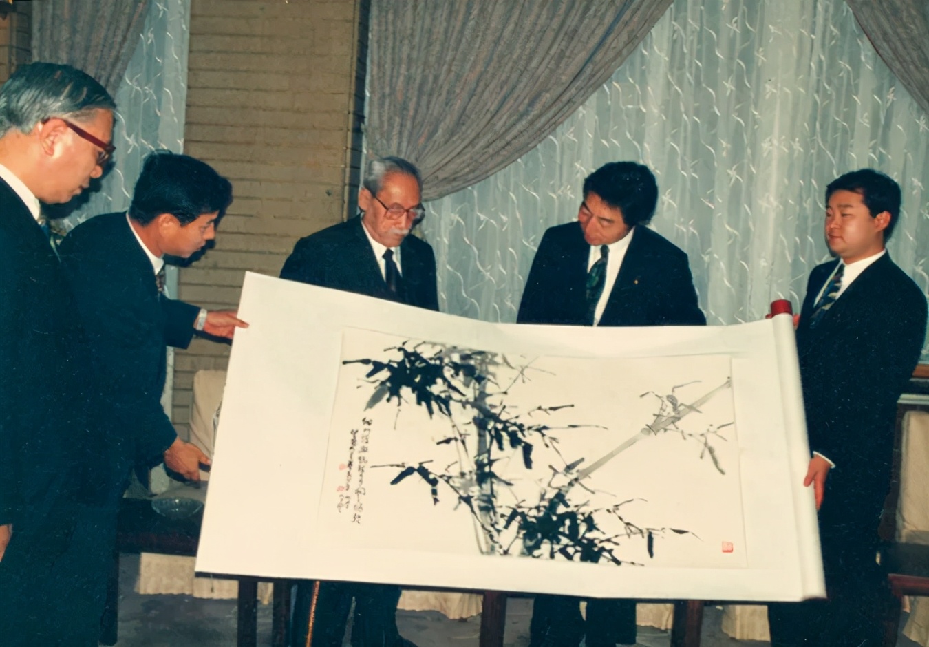 中国著名书画家董寿平作品,名家董寿平作品