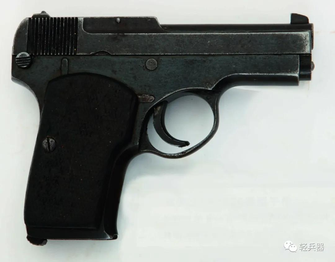 警队枪械装备,警队装备