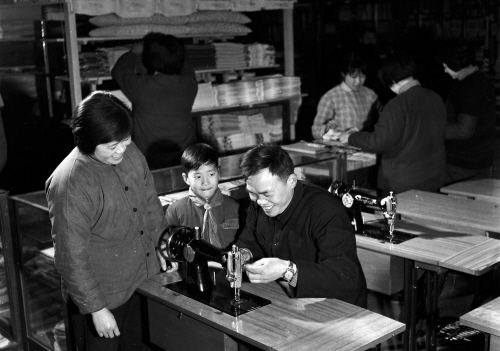 改革开放四十年，农村巨变服饰篇（二）