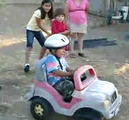 奶奶给狗洗澡搞笑,狗子洗澡搞笑视频