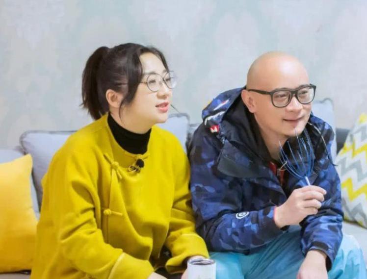 男星没钱太寒酸，初见女友家长送大葱，准岳父说其没出息