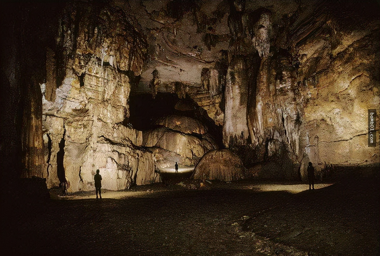 为验证时间不存在，科学家让女子住进地洞130天，实验结果如何？