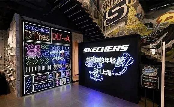 斯凯奇为什么线下比线上贵呢,斯凯奇为什么关店