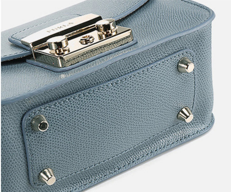 2000以内性价比包包,2000块能买什么包包