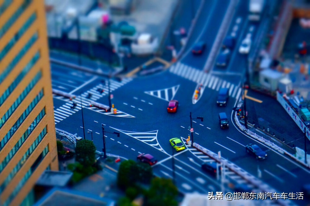 高速隧道内实线变道怎么处罚,隧道入口处白实线变道怎么处罚
