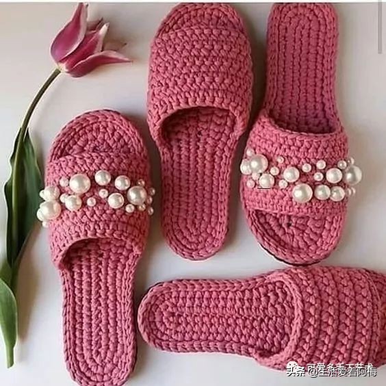 用布条做毛线拖鞋的方法,杂线编织手工拖鞋