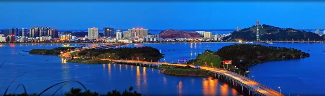 章管家7月签约额与新签约用户高速增长