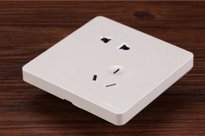 德力西五孔插座测评,插座测评排行榜