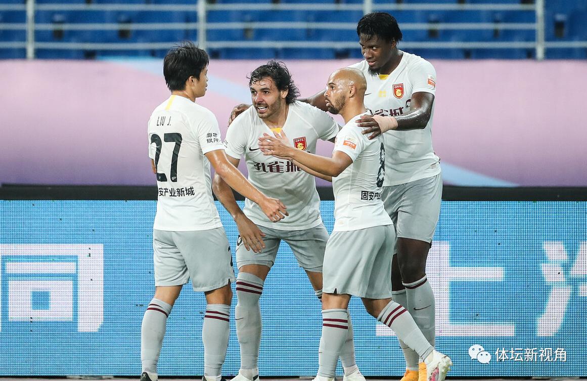 中国足球空翻视频,足坛十大空翻庆祝动作