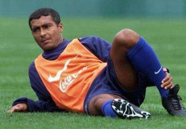 绝代双骄十大球星,盘点足坛五大绝代双骄