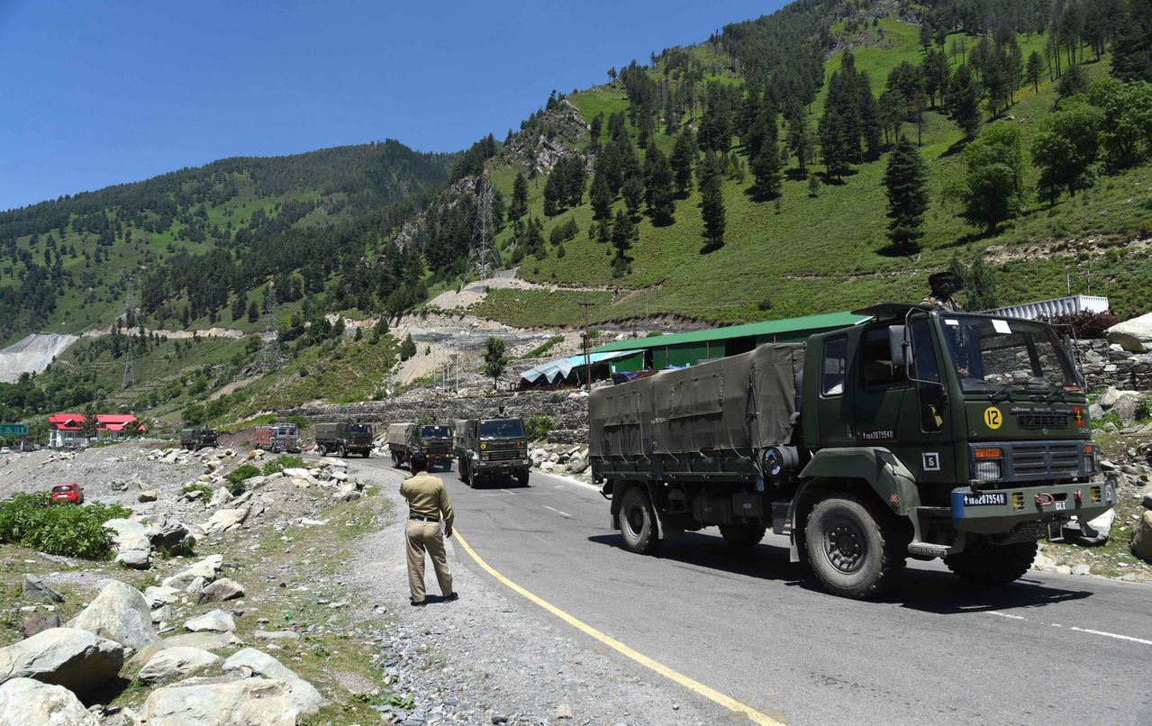 中俄军演日本网友反应,中印和俄罗斯军演