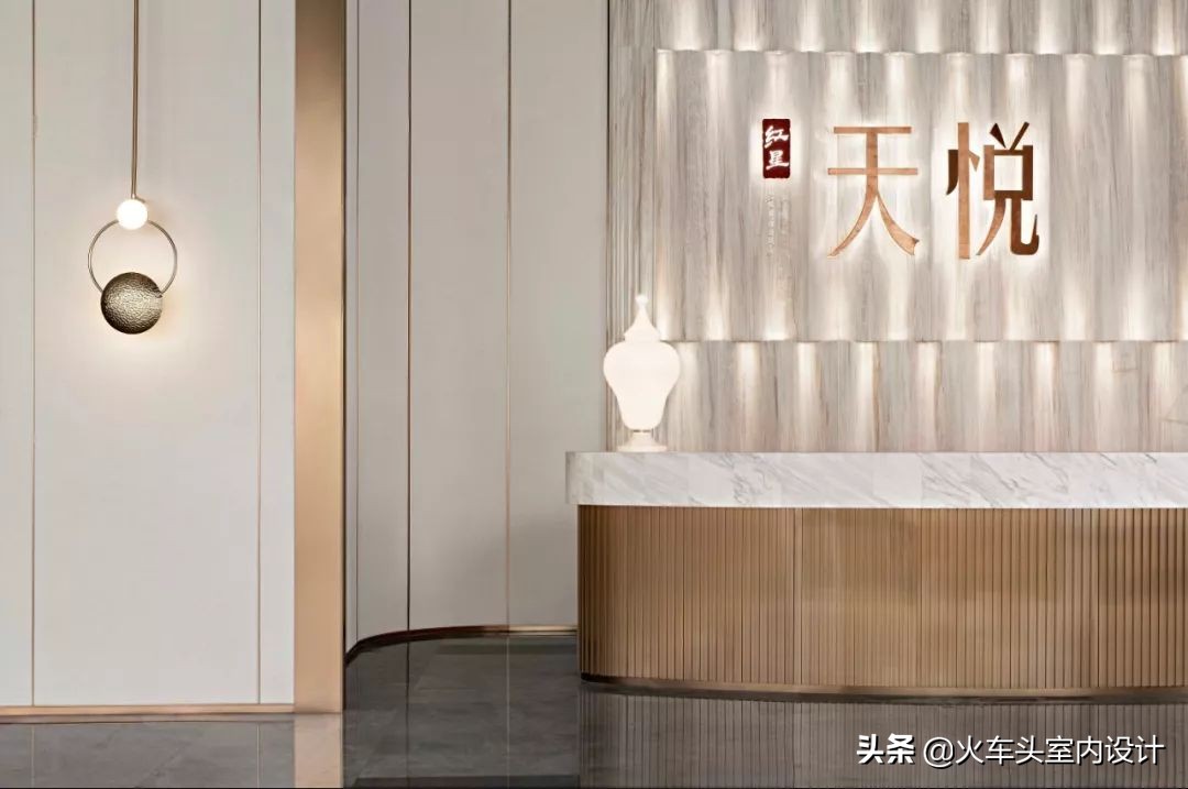 首发|以扇为媒，追寻东风西渐的灵动优雅